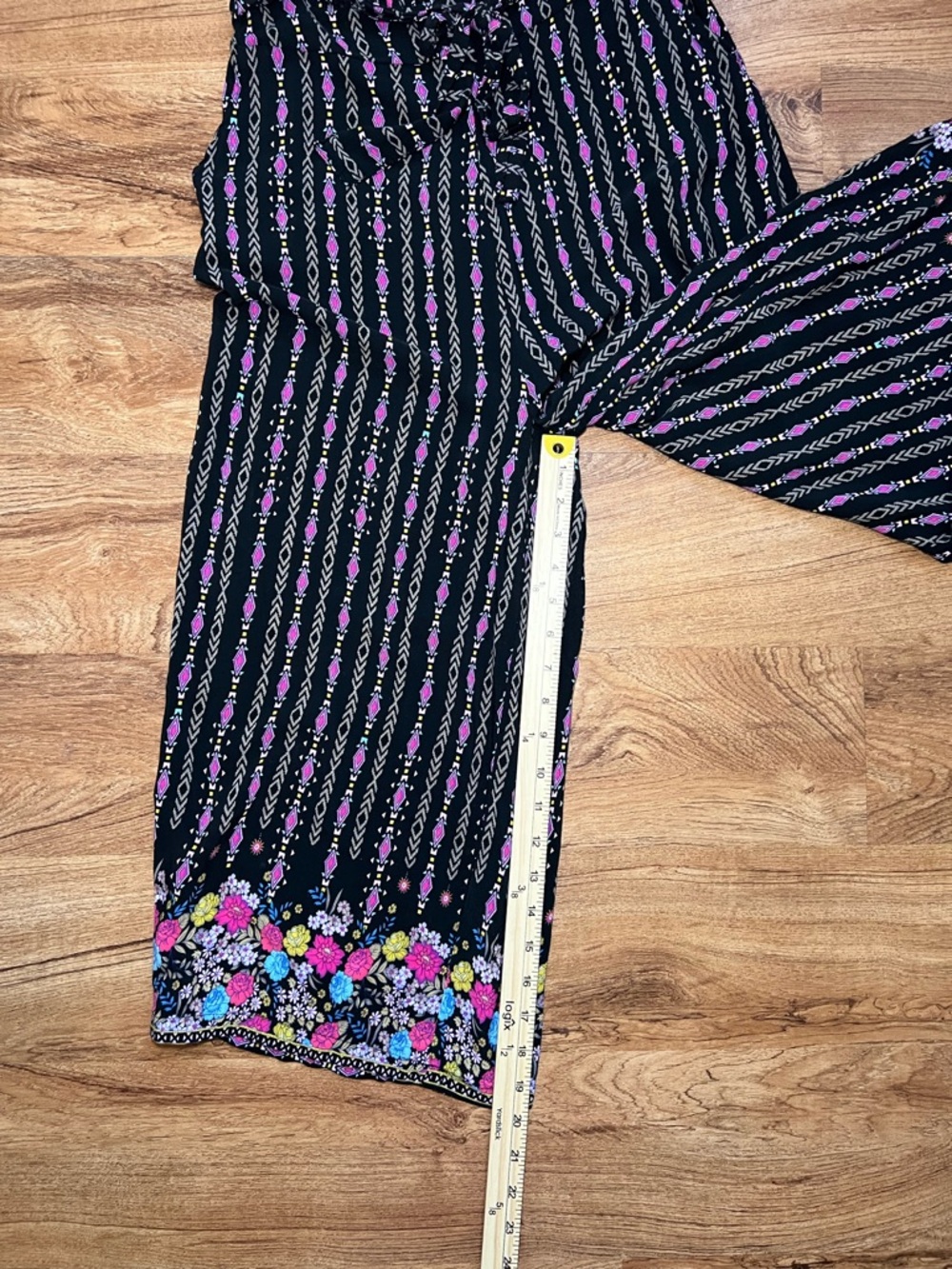 Yado Boho Wide Leg Pants Black Floral Border Tie Waist Size M - Picture 9 of 9